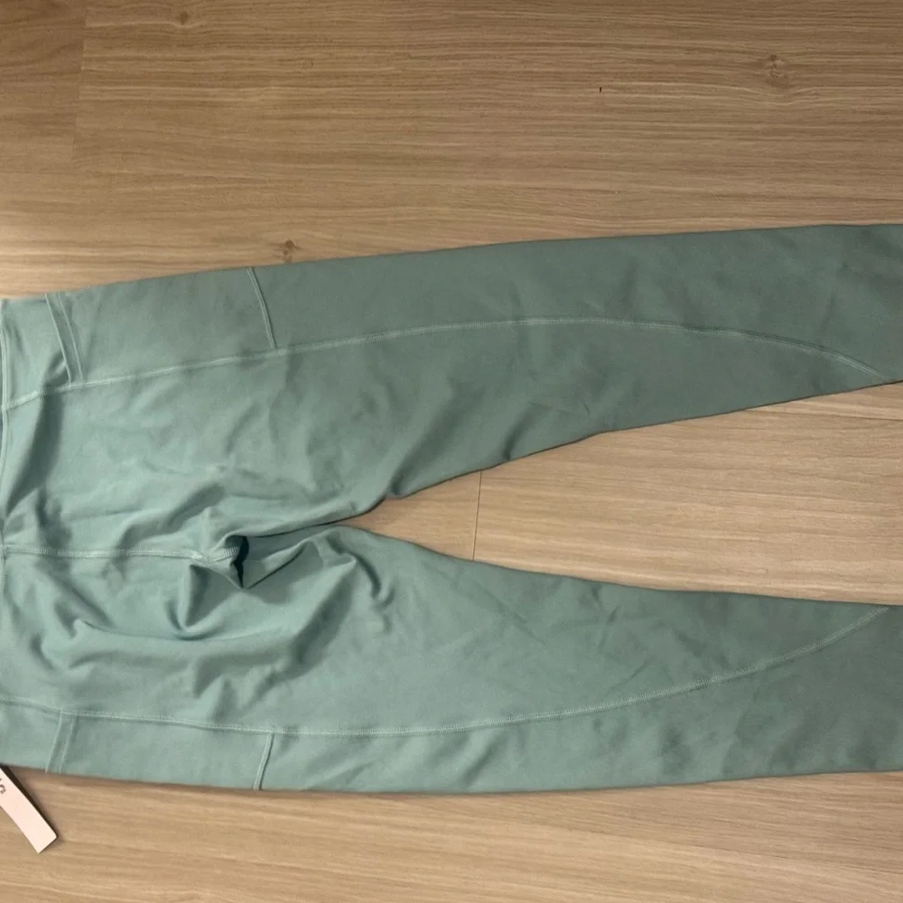 Victoria's Secret Teal Leggings - Picture 6 of 6